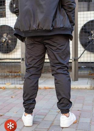 Чоловічі теплі штани джогери without l чорні5 фото