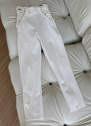 Белые брюки штаны версаче versace5 фото