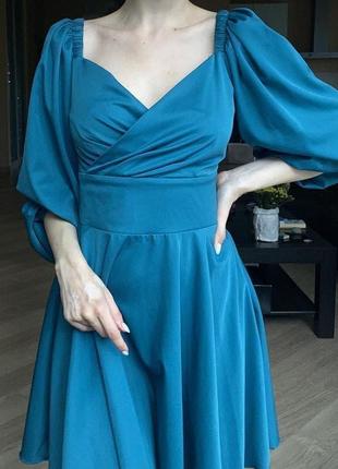 Очень красивое синее платье