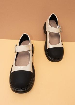 Туфельки шкіряні для дівчинки 35-38 чорні беж в стилі шанель туфлі туфли для девочки jong golf3 фото