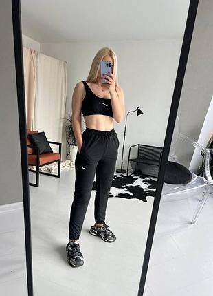 Топ с брюками