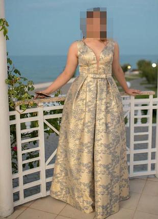 Шикарное платье