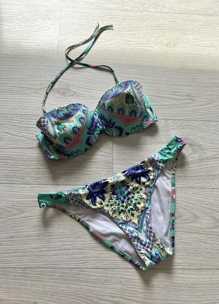 Купальник раздельный с узорами