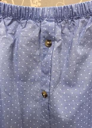 Величезний вибір гарних блуз і сорочок.