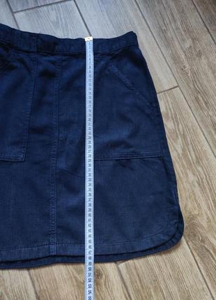 Льняная трендовая юбка карго синяя, на резинке, накладные карманы4 фото