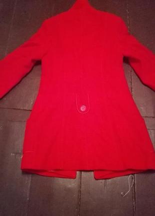 Червоне демісезонні пальта у складі шерсть5 фото