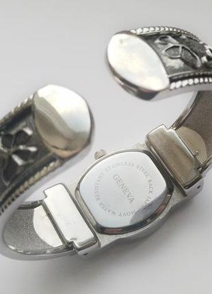 Geneva часы браслет из сша japan movt water resistant8 фото