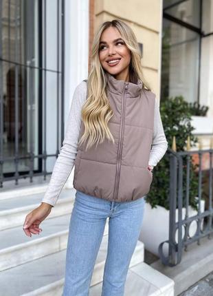Коротка жіноча жилетка весна/осінь мокко (розміри 42, 44, 46, 48)