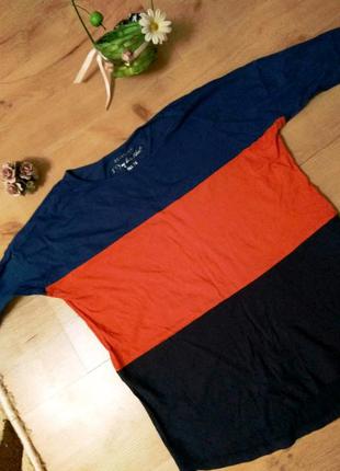 Футболка прямого кроя удлиненная сзади