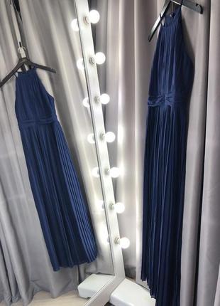 Темно-синее плиссированное платье макси с американской проймой эксклюзивно от tfnc2 фото