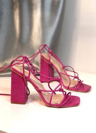 Босоножки на завязках туфли лодочки мюли