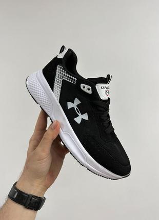 Кроссовки under armour charged black.