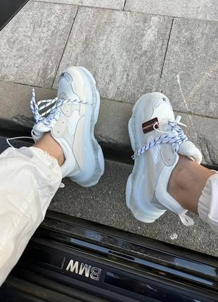 В стилі balenciaga triple s clear sole white жіночі кросівки