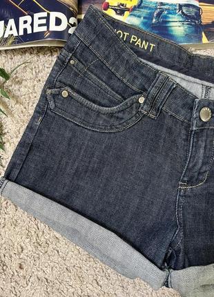 Короткие джинсовые шорты No2583 фото