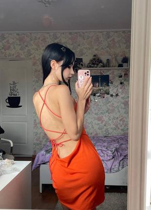 Оранжевое платье на завязках3 фото