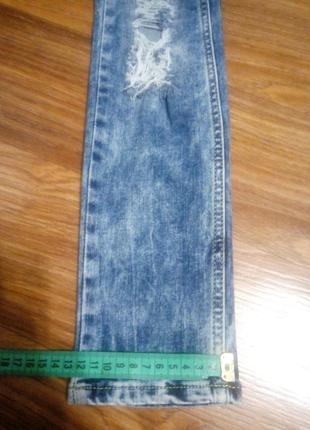 Рваные джинсы размер 26/333 фото