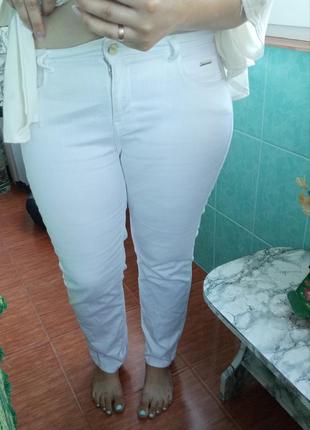 Белые джинсы, белые брюки, модные джинсы, брюки, белые брюки, женская одежда, джинсы xl