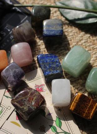 Кубики з натурального каменю (лазурит, авантюрин, яшма, лабрадорит, тигрове око, кварц)