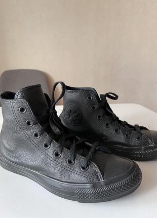 Кожаные высокие кеды converse