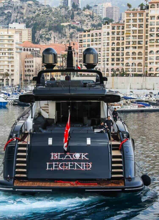 Black legend мерч лонгслив