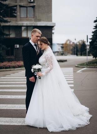Продам дизайнерську весільну сукню ubride.