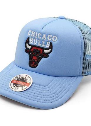 Оригінальна блакитна кепка з сіткою mitchell and ness chicago bulls trucker