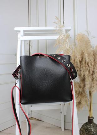 Женская стильная, качественная, модная сумочка из эко кожи на 3 отдела черная с красным3 фото