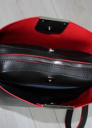 Женская стильная, качественная, модная сумочка из эко кожи на 3 отдела черная с красным7 фото
