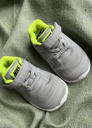 Кроссовки nike оригинал р.218 фото