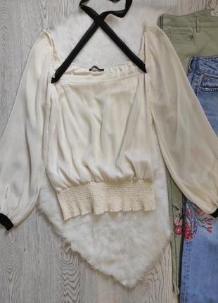 Белая кремовая бежевая короткая блуза с квадратным вырезом пышными рукавами открытые плечи1 фото