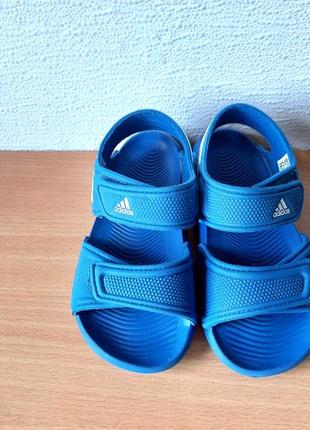 Класні легкі босоніжки сандалії adidas 28 р, устілка 17,5 см