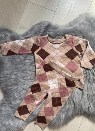 Піжама в ромб з візерунком аргайл тепла, трикотажна на 6-9 місяців h&m