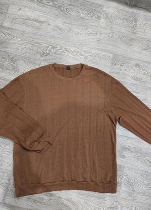 Мужской свитер из фактурной ткани большого размера