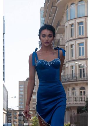 Розкішний вечірній костюм зі спідницею і топом10 фото