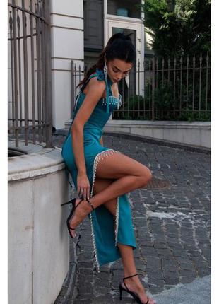 Розкішний вечірній костюм зі спідницею і топом3 фото