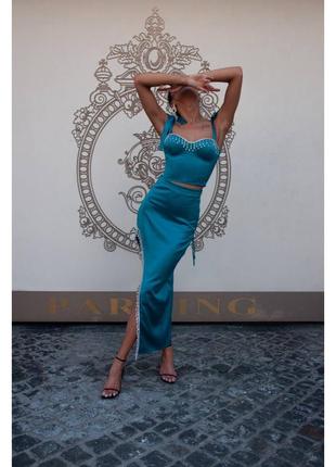 Розкішний вечірній костюм зі спідницею і топом2 фото