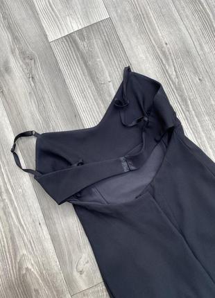 Черное платье-футляр в бельевом стиле5 фото