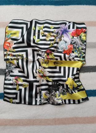 Платок итальянского бренда