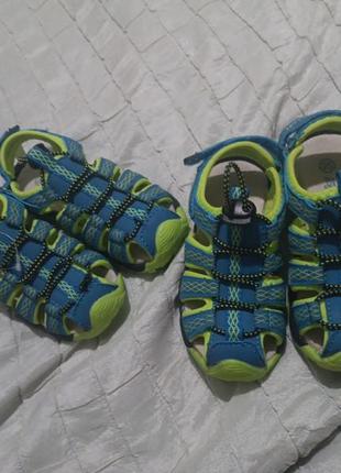 Фирменные босоножки