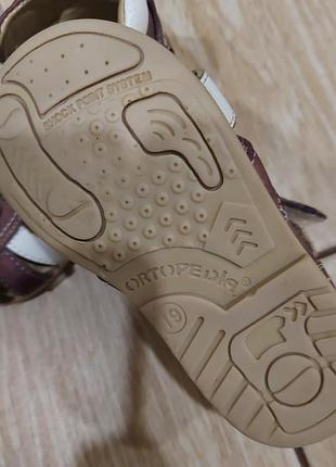 Босоніжки дитячі 2