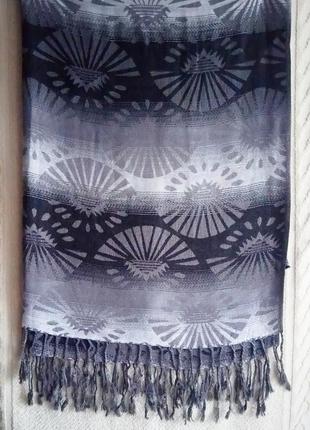 Красивый, базовый шарф, шаль из шелка и шерсти !