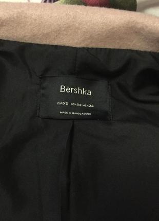 Розовое пальто bershka2 фото