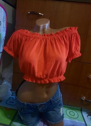 Топ жіночий,  топік