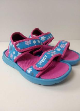 Босоножки для девочек, легкие, на липучке. с-4885. цена 250 грн. размеры:
24,25,26,27,28,29.