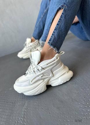 Жіночі кросівки світлий беж9 фото