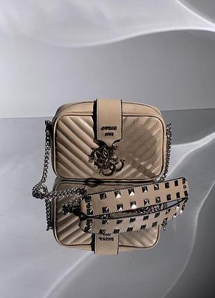 Сумочка в стиле guess 4