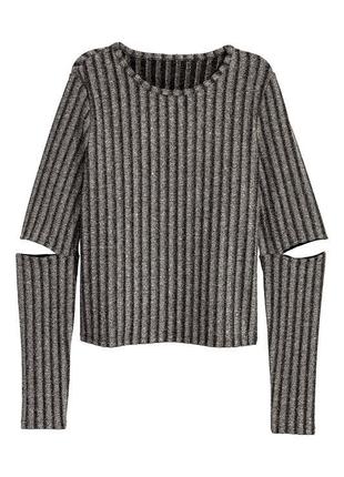 Скидка!!!фирменный свитер от бренда h&m.