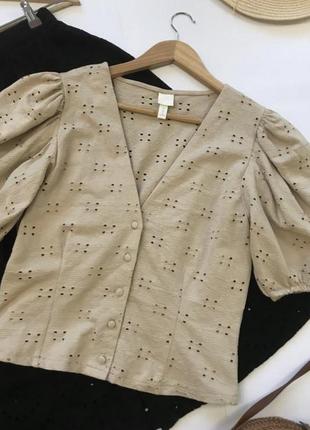 Кроп-топ ришелье блуза из прошвы блуза с пышными рукавами h&amp;m zara блуза с прошвыми блуза на пуговиках укороченная блуза2 фото