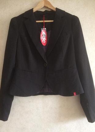 Новий чорний піджак esprit