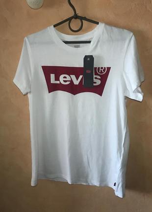 Белая женская футболка levi’s  s1 фото